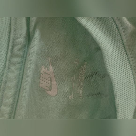 MENS NIKE NSW SUN CLUB TEE - Picture 5 of 5